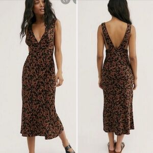 Oh La La Bias Midi Dress